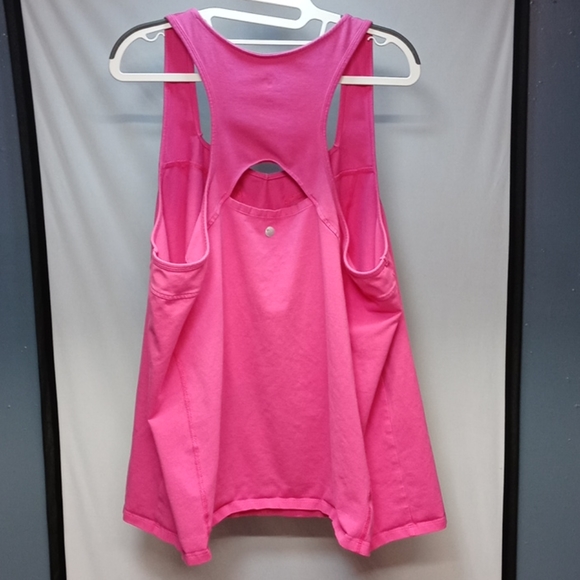 Pink active tank - Picture 3 of 3